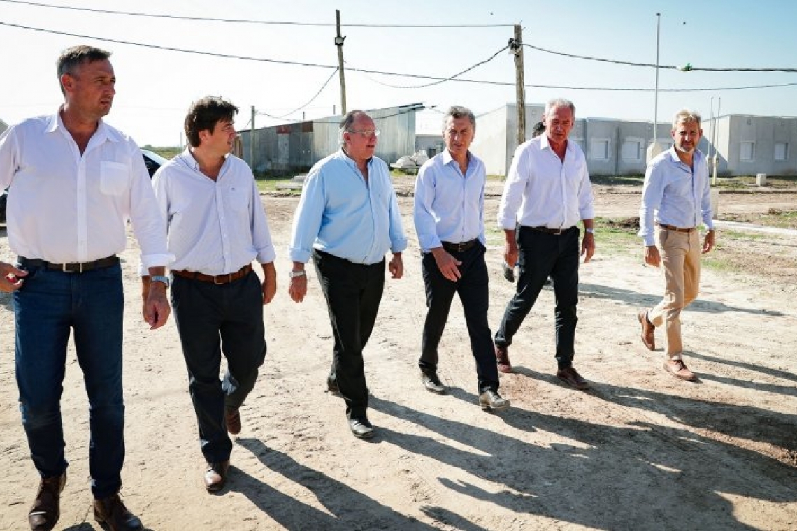 Entre Ríos: Macri se adjudicó una obra entrerriana para la que no puso un centavo